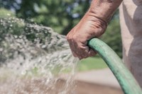 Acqua potabile per uso non domestico: divieto di utilizzo dalle 8 alle 21 fino al 30 settembre